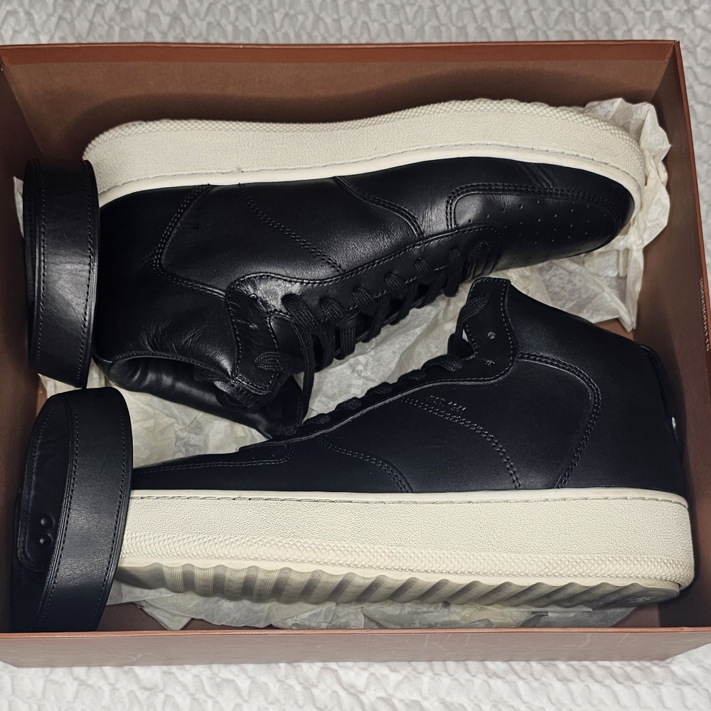 Coach Men’s Black Leather High-Top Sneakers - Picture 7 of 8